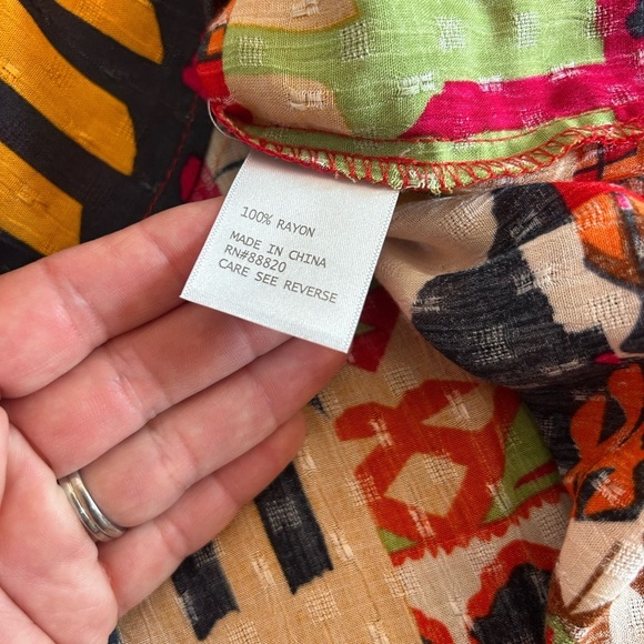 Christian Siriano Colorful Geometric Aztec Blouse Size 1X - Picture 7 of 11